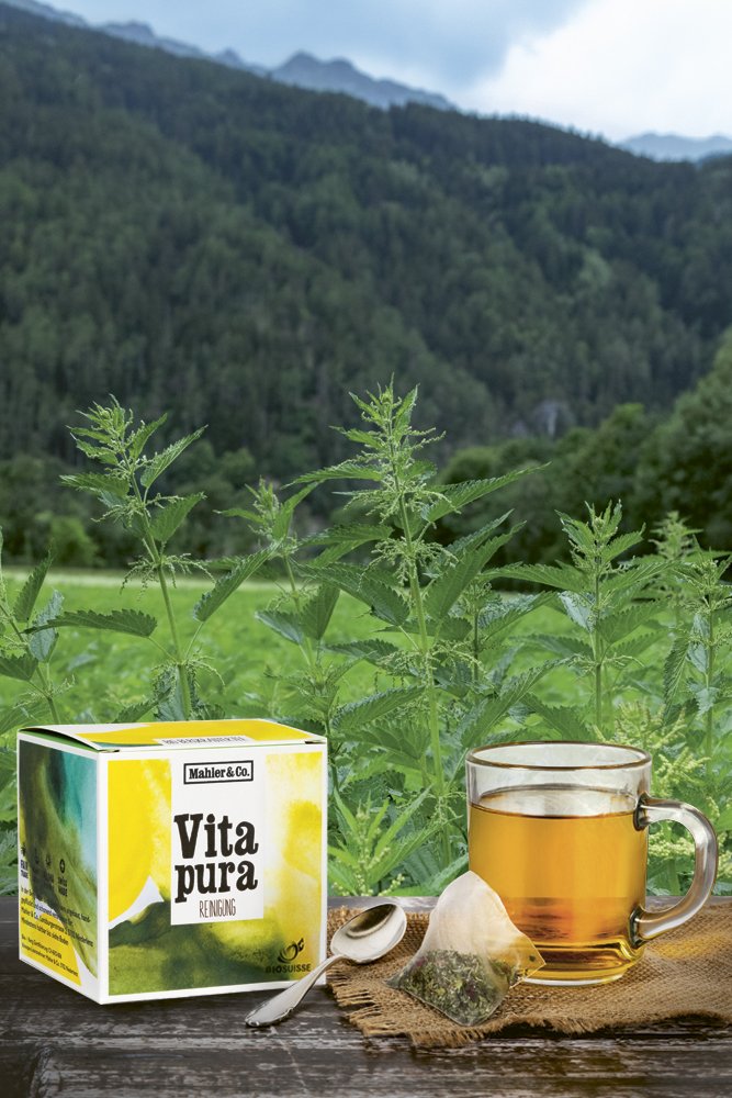 Mit dem Bio-Bergkräutertee «Vita pura» vital durch den Frühling.